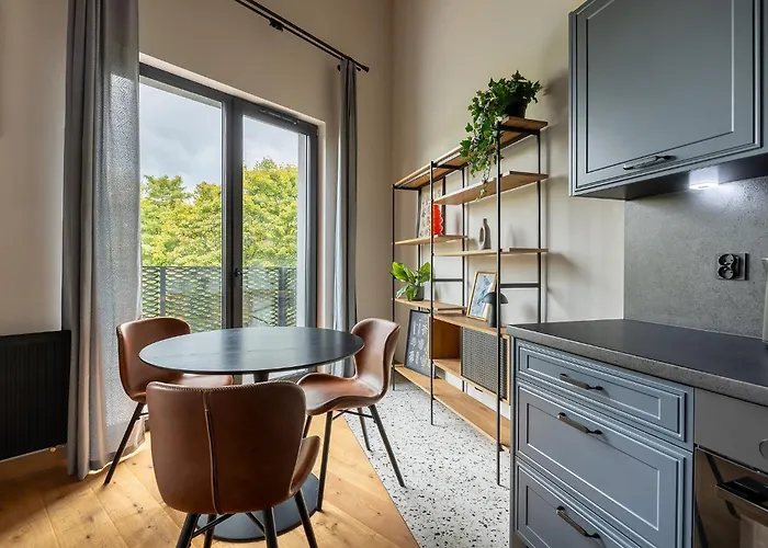 Homewell Premium Lofts - Free Parking بوزنان